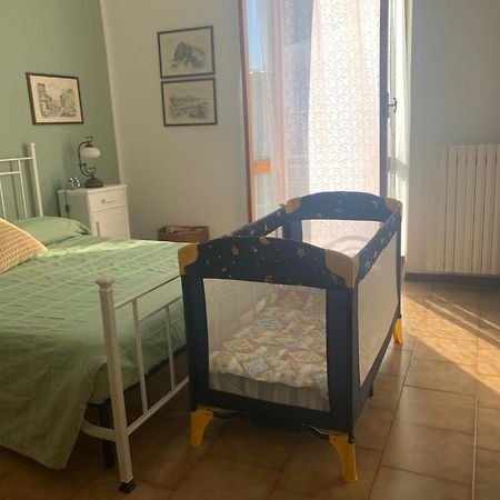 La Casa Del Nonno Apartment โอเมญา ภายนอก รูปภาพ