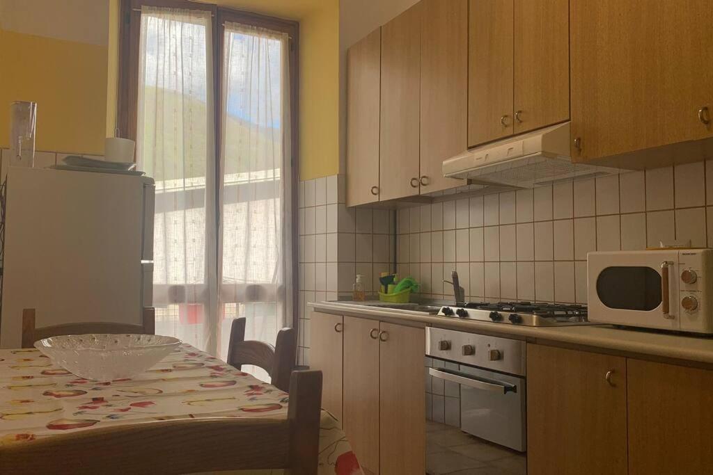 La Casa Del Nonno Apartment โอเมญา ภายนอก รูปภาพ