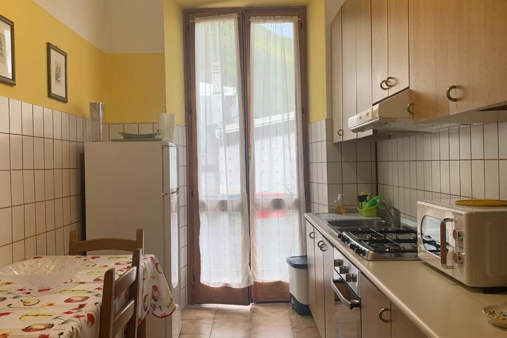 La Casa Del Nonno Apartment โอเมญา ภายนอก รูปภาพ